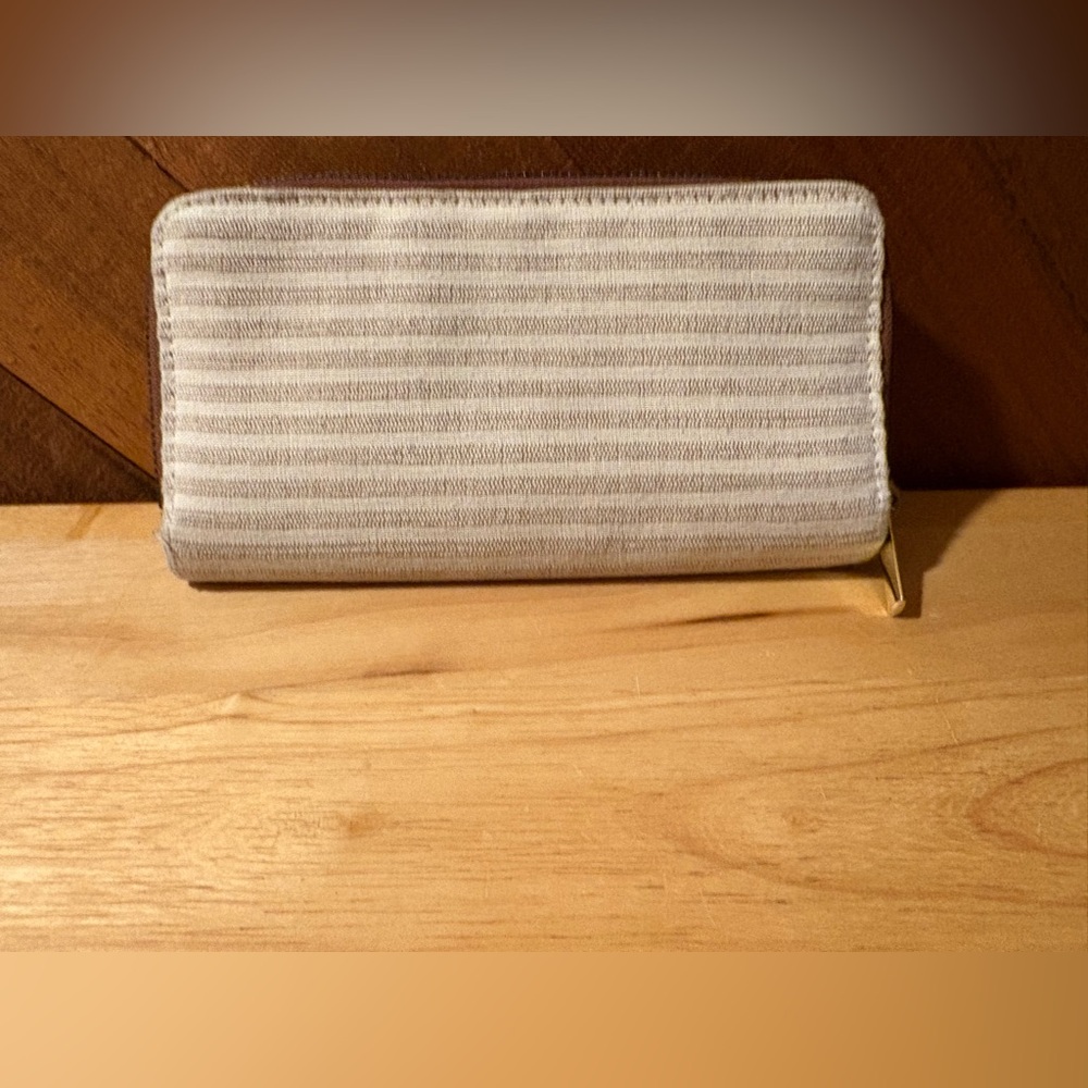 Neutral Stripe Zip Around Wallet Brown Trim Canvas Clutch - Picture 2 of 8